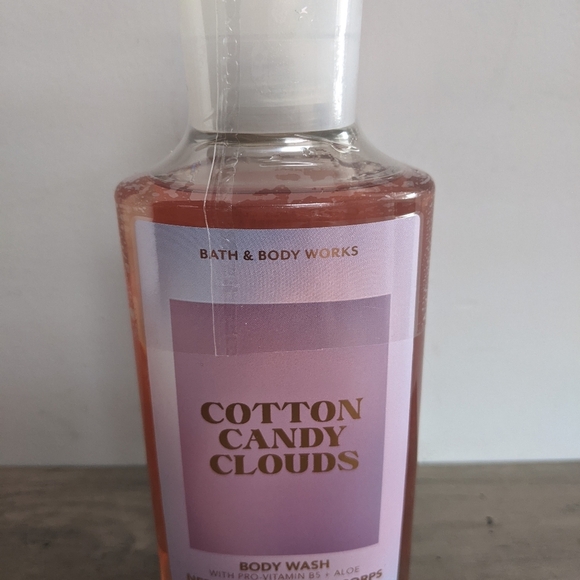 Bath & Body Works Cotton Candy Clouds Body Wash - Pink - Picture 2 of 3